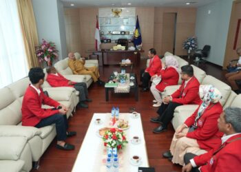 Pertemuan Kementerian Kehutanan, Forum Adat Tabi Saireri, dan Gubernur Papua terkait Pemusnahan Mahkota Cenderawasih
