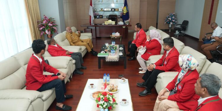 Pertemuan Kementerian Kehutanan, Forum Adat Tabi Saireri, dan Gubernur Papua terkait Pemusnahan Mahkota Cenderawasih