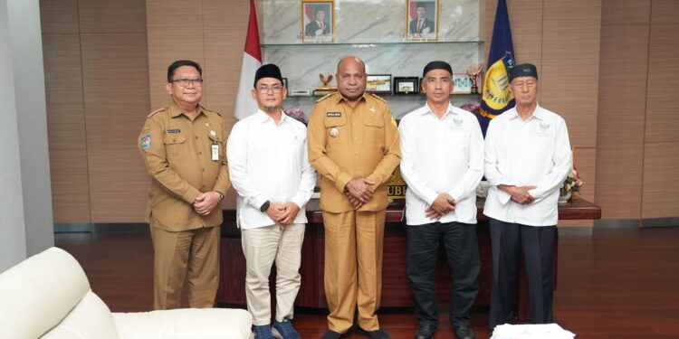 Pertemuan Kementerian Kehutanan, Forum Adat Tabi Saireri, dan Gubernur Papua terkait Pemusnahan Mahkota Cenderawasih