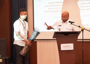 Gubernur Matius Fakhiri Buka Rapat Koordinasi Pengawasan Pemerintahan Daerah 2025