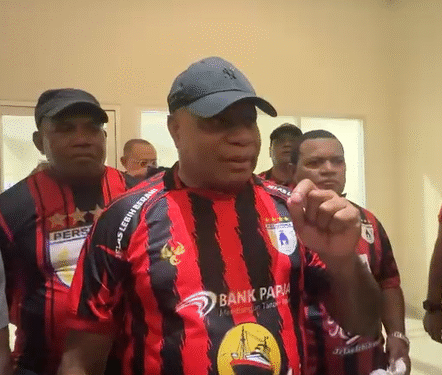 Gubernur Matius Fakhiri Dukung Penuh Persipura Jayapura dan Olahraga Papua