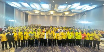 Kehadiran Matius Fakhiri dan Aryoko Rumaropen Menandai Momen Kemenangan di Musda XI Golkar Papua