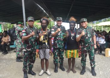 Sentuh Sinak, Pangdam XVII/Cenderawasih Pastikan RTLH dan Manunggal Air Berjalan