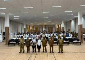 Gubernur Matius Fakhiri Fokus Tingkatkan Pengawasan di OPD pada Hari Kedua Jabatannya