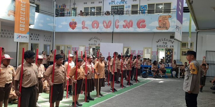 Kodam XVII/Cenderawasih Salurkan 1.000 Paket Beras SPHP untuk Warga Jayawijaya