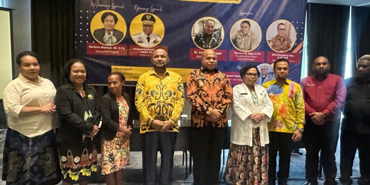 Membuka kegiatan konsultasi PURT MRP ,Gubernur papua : Prioritaskan kesejahteraan OAP