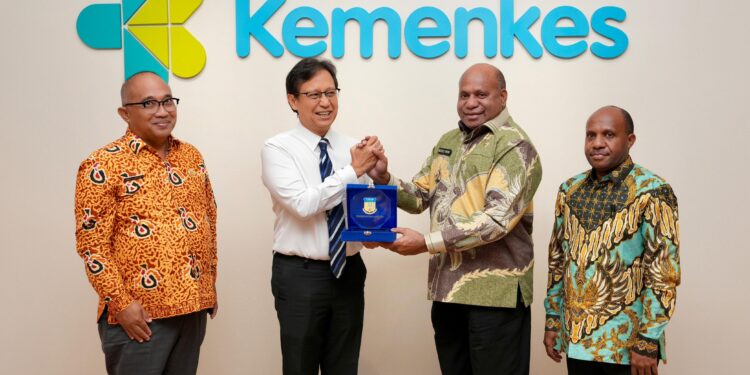 Bertemu Menkes, Gubernur Papua Matius Fakhiri Dorong Bumi Cenderawasih Jadi Pusat Layanan Kesehatan