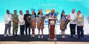 Gubernur Matius Fakhiri Resmi Membuka Rapimprov KADIN Papua 2025