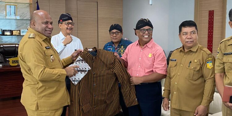 Forum Silaturahmi Paguyuban Jawa Ajak Gubernur Matius Fakhiri Hadiri Pelantikan Pengurus Baru