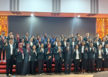 IDI Cabang Sorong Periode 2025–2028 Resmi Dilantik, Gubernur Elisa Kambu Tegaskan Tidak Ada Pasien Boleh Ditolak