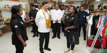 Menko Polhukam Djamari Chaniago Kagumi Kreativitas Pemuda di Papua Youth Creative Hub