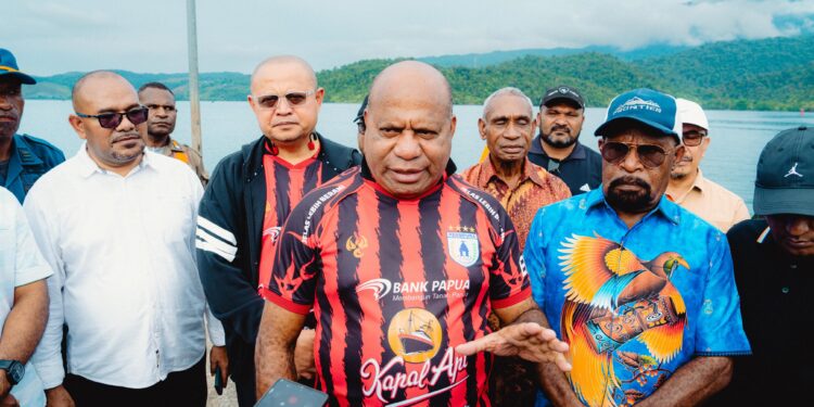 Depapre Disiapkan Jadi Gerbang Ekspor Papua, Gubernur Matius Fakhiri Tinjau Progres Pelabuhan dan Jalan Kontainer