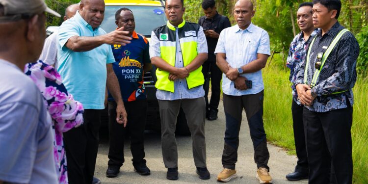 Gubernur Papua : Mimpi Pembangunan Bandara harus di iringi Musyawarah dengan pemilik Ulayat
