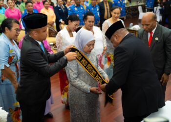 Gubernur Mengkukuhkan Ny Ra”Fatul Mulkiyah Matius Fakhiri Sebagai Bunda PAUD Provinsi Papua