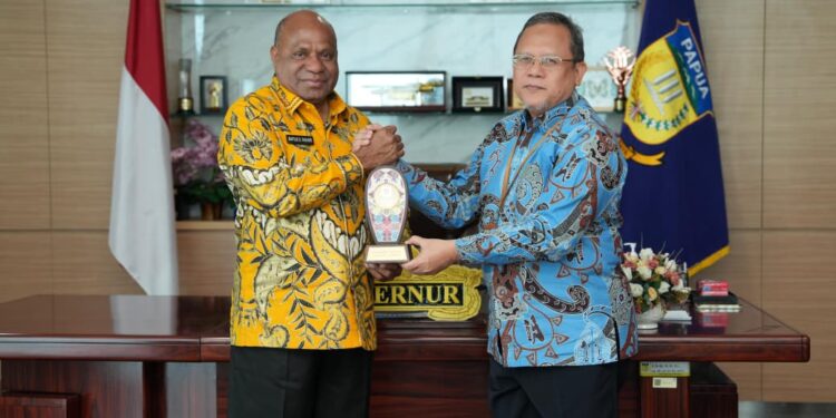 DJP Bahas Kepatuhan Perpajakan OPD Dalam Hal Pelaporan SPT Tahunan Saat Temui Gubernur