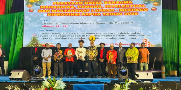 Di Momen Perayaan Natal, Gubernur Papua Mengajak Masyarakat Lapago-Mepago Menjadi Terang Bagi Tanah Papua
